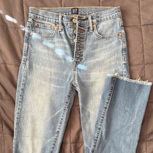GAP Women's High Rise Light Blue Jeans